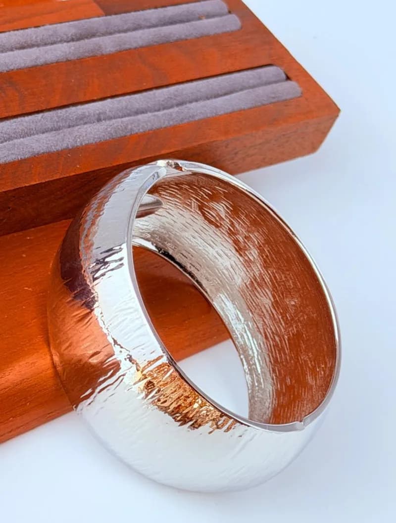 Unfaded Bangle (7)