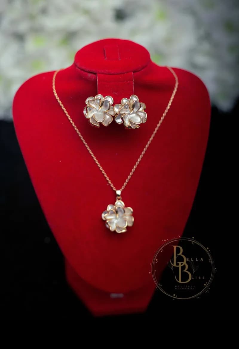 Simple Classy Unfaded Silver & Gold  Set (2)