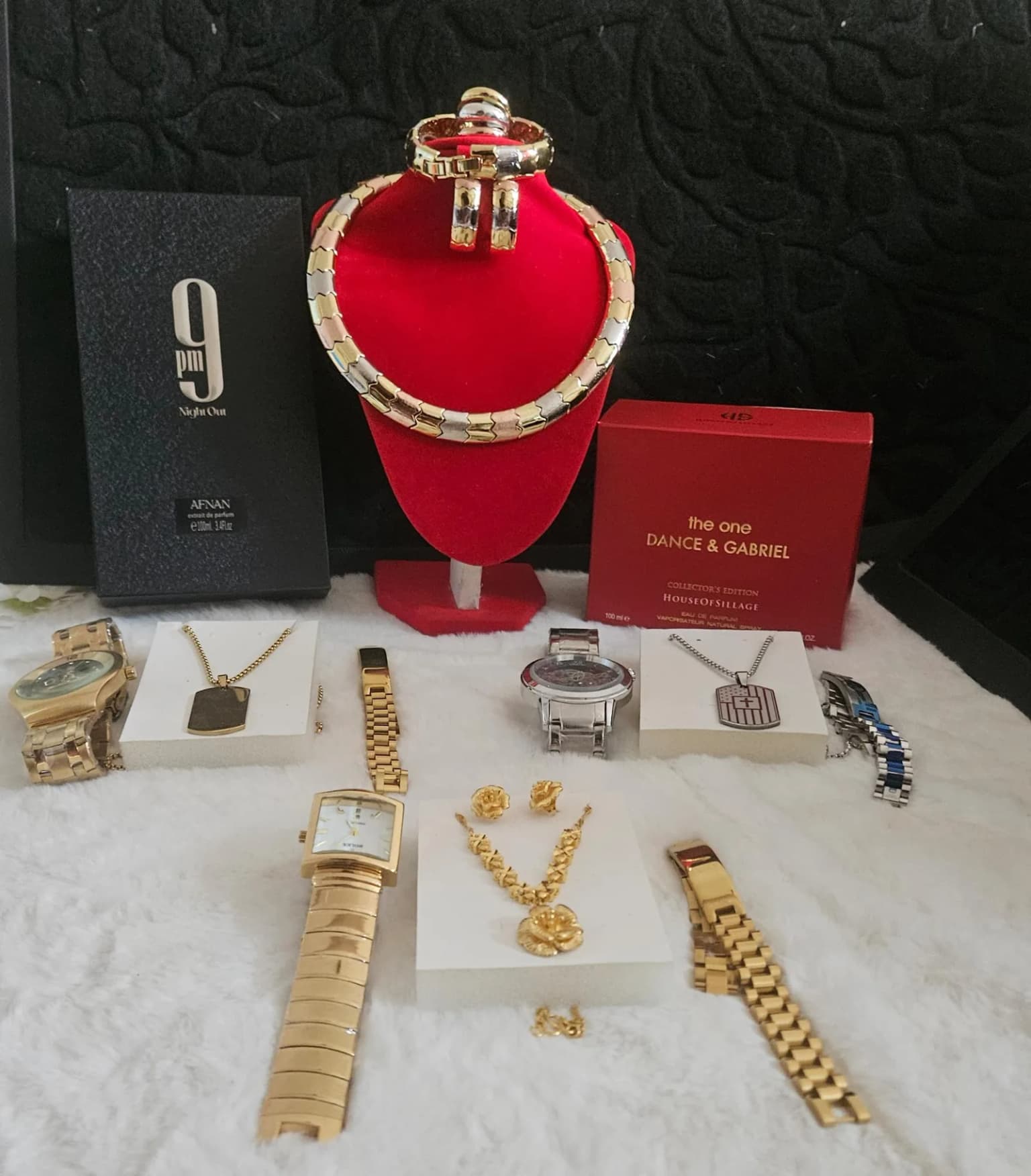 Buy high quality jewelry and perfumes in Cameroon