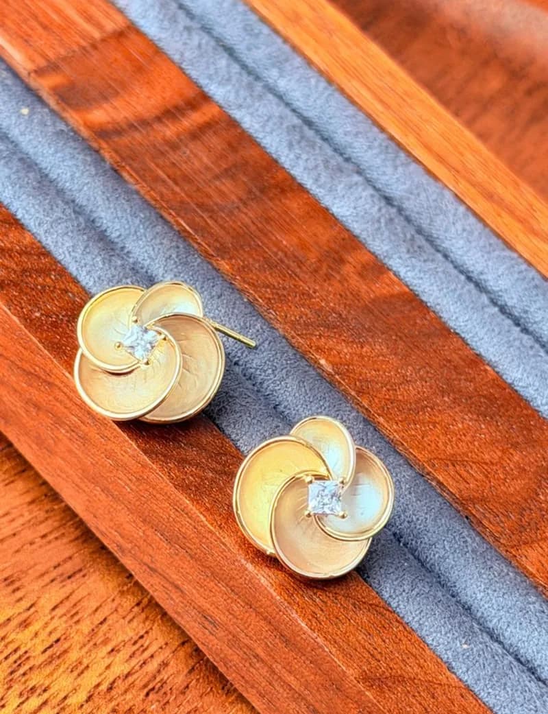 Smart Earrings (3)