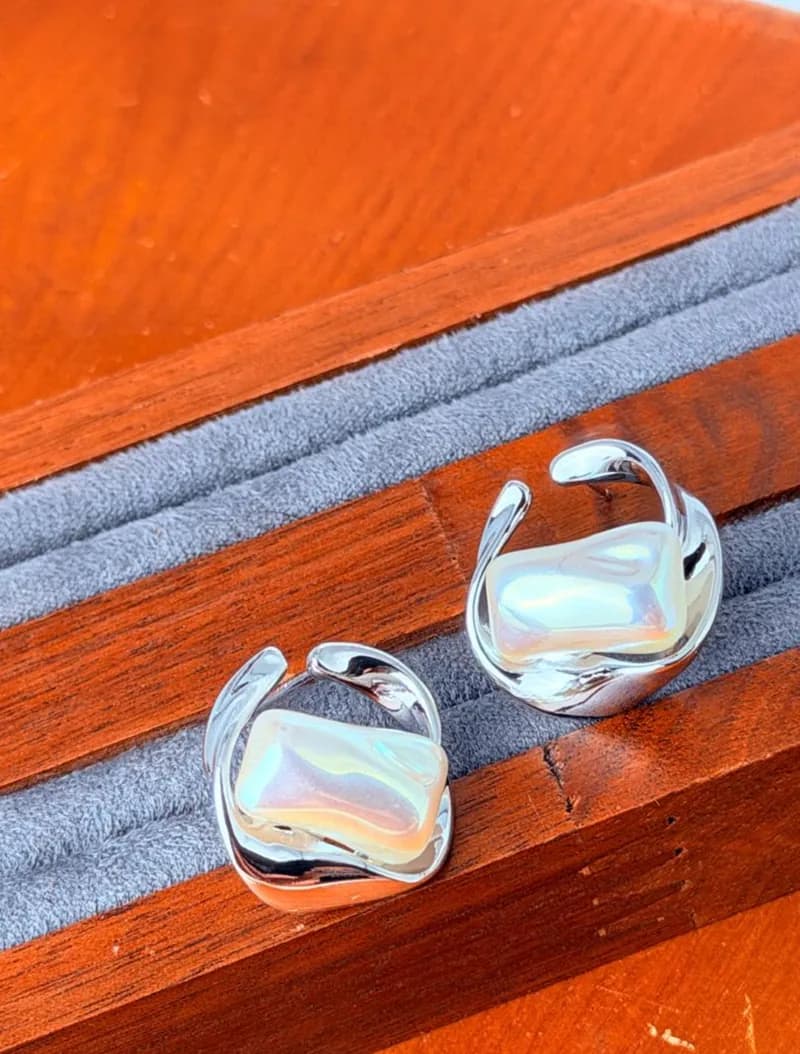 Silver Blink Earrings (3)